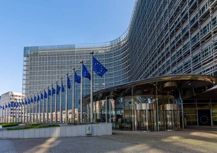 La Commissione Europea e e la Direttiva Case Green